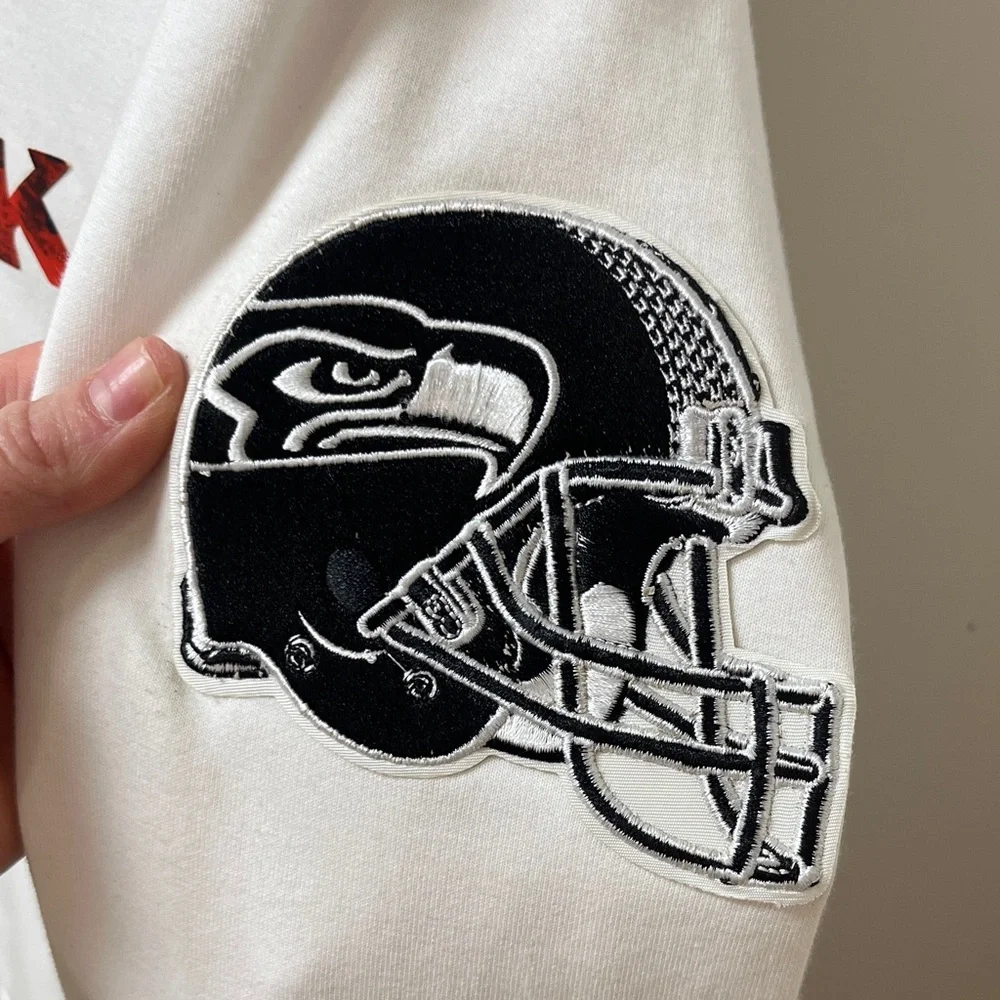 Seattle Seahawks White Hoodie - Picture 5 of 11